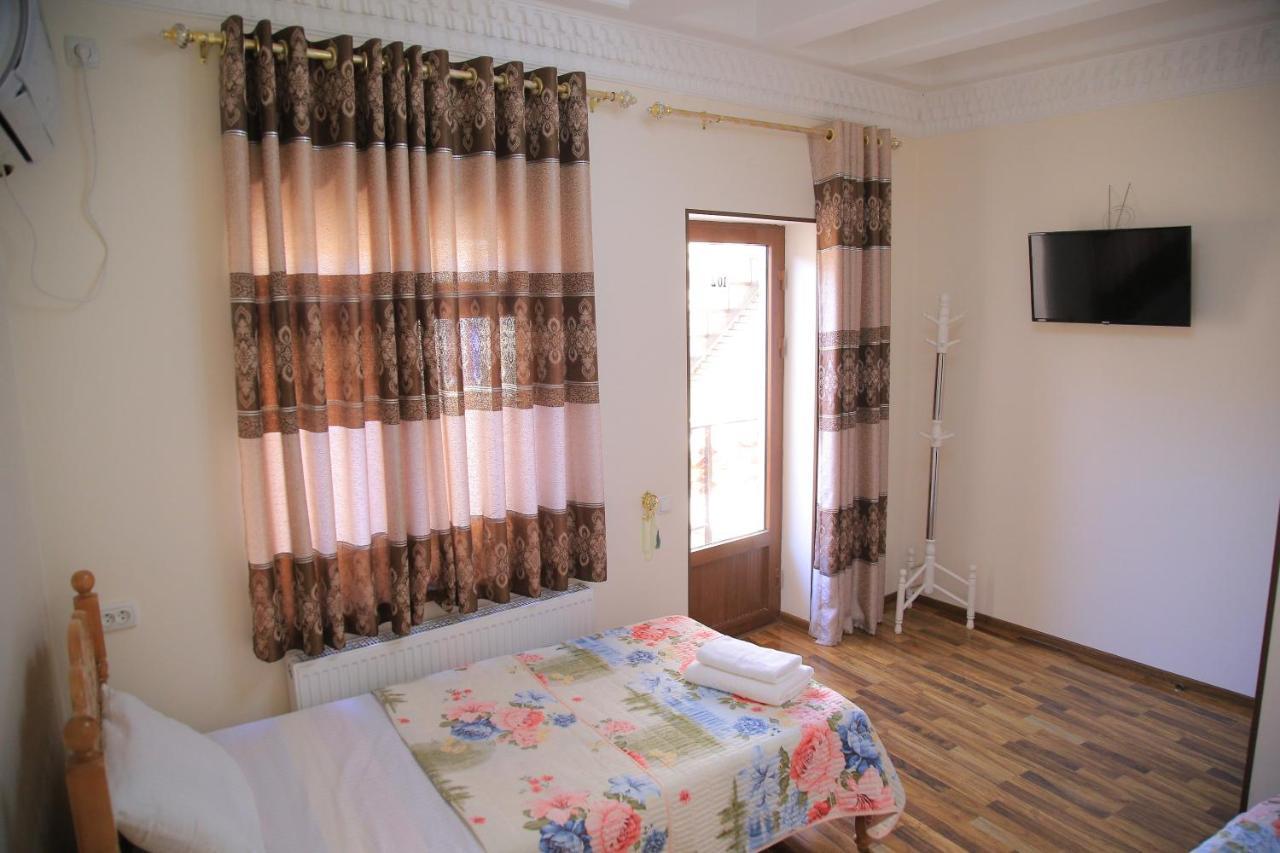 Hotel Mironshox Бухара Екстер'єр фото