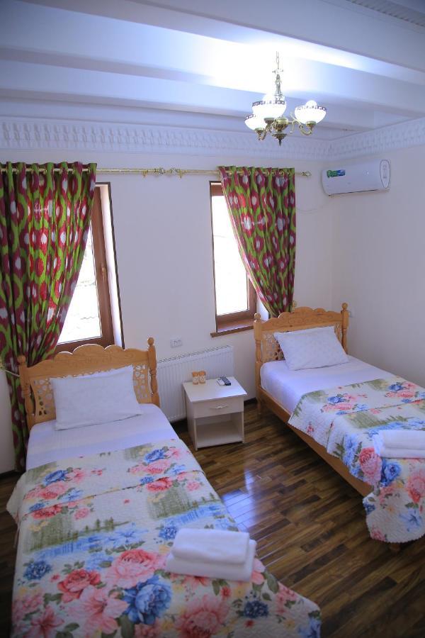 Hotel Mironshox Бухара Екстер'єр фото
