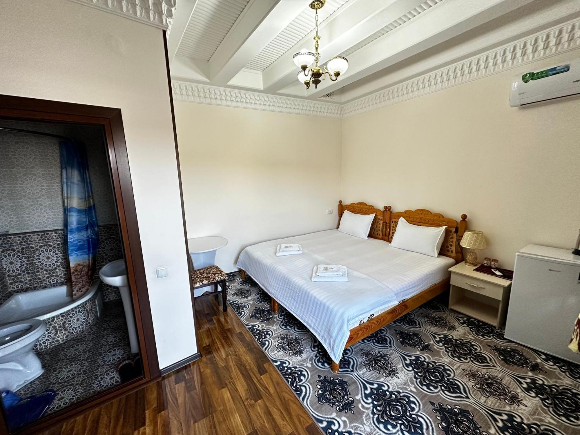 Hotel Mironshox Бухара Екстер'єр фото