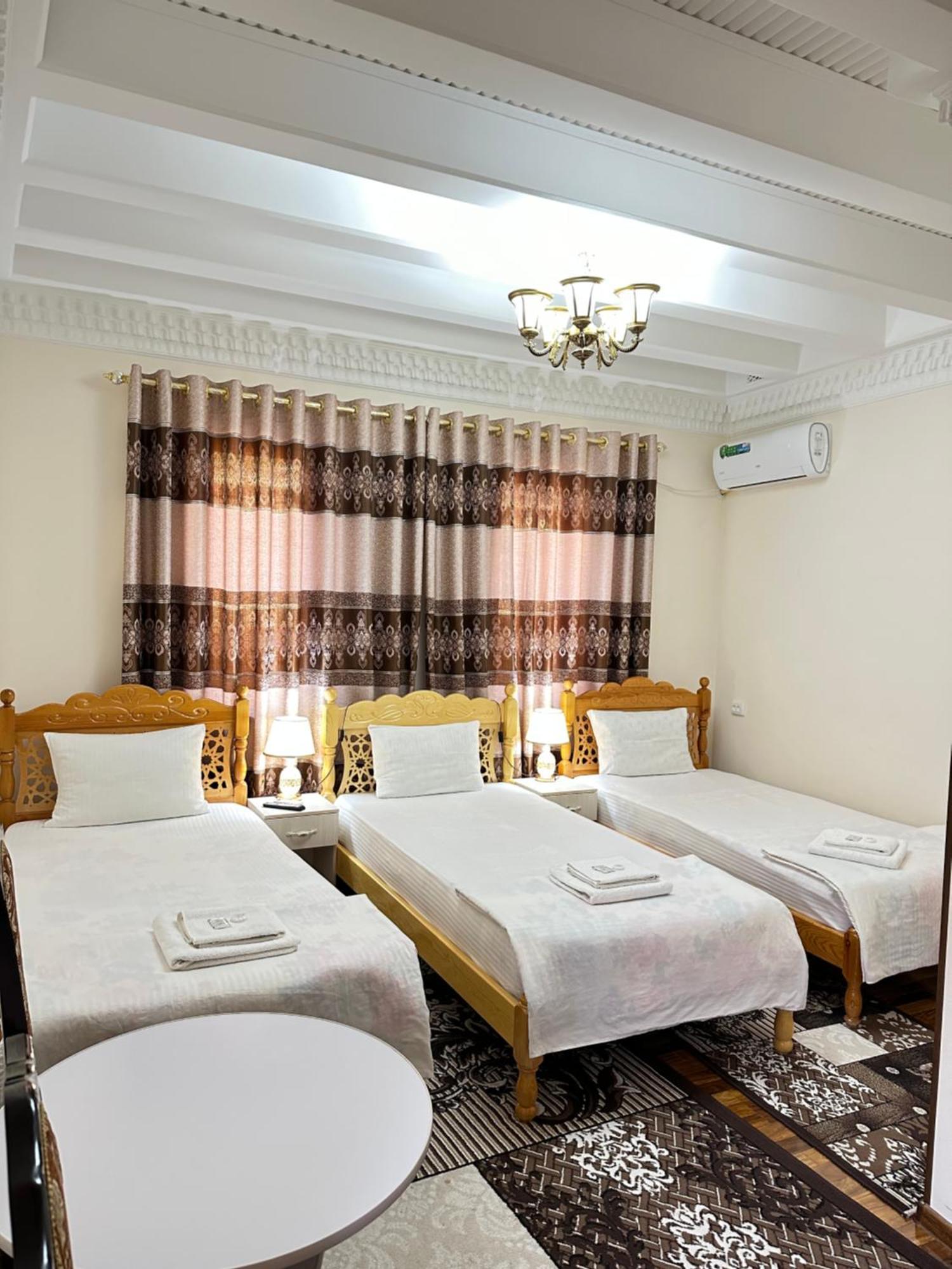 Hotel Mironshox Бухара Екстер'єр фото