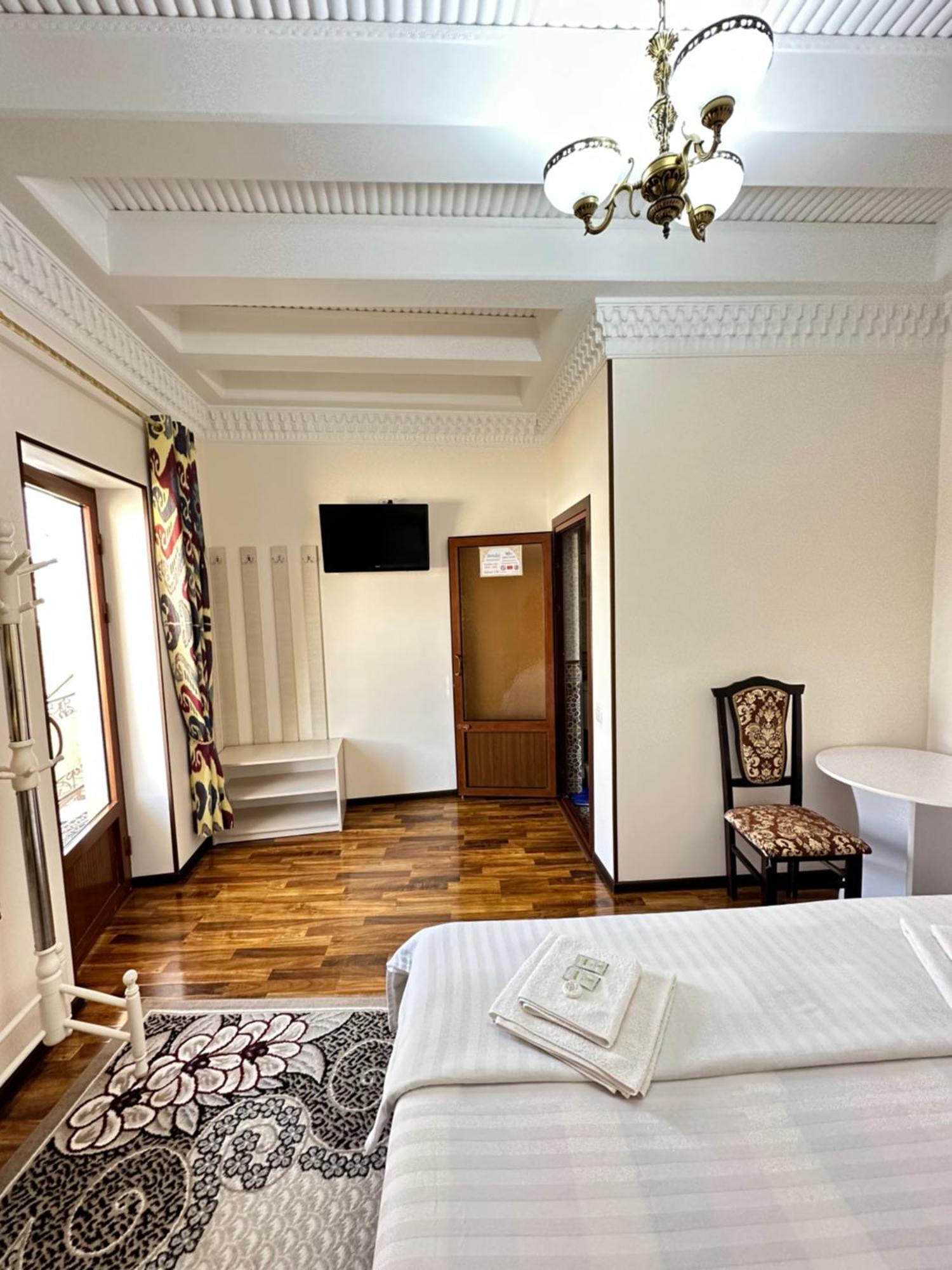 Hotel Mironshox Бухара Екстер'єр фото