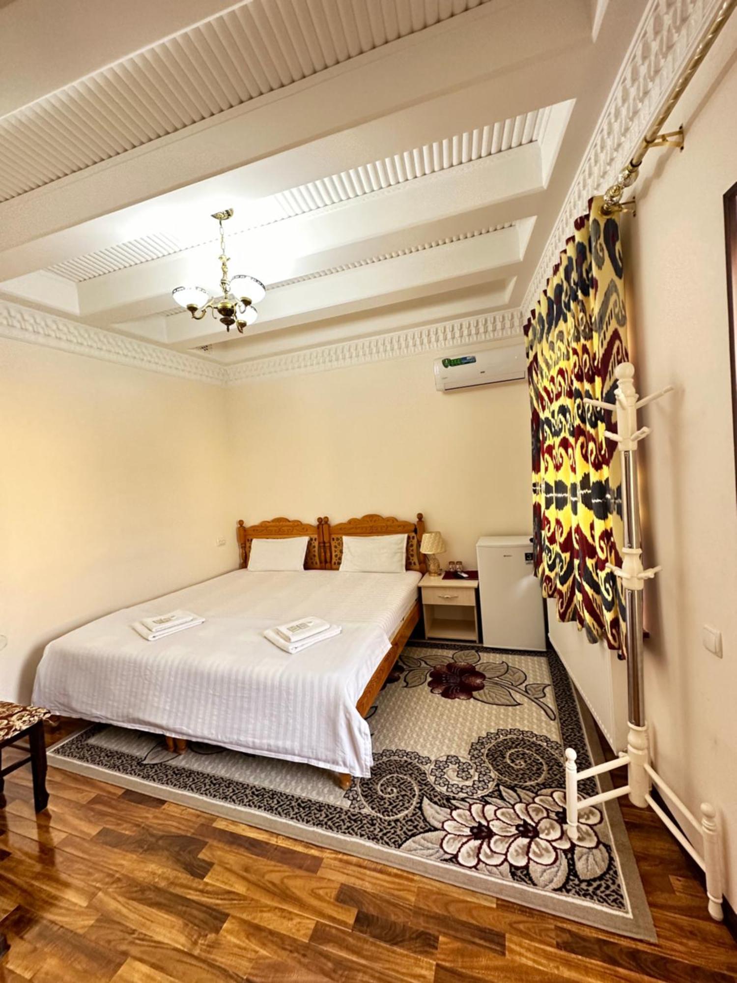 Hotel Mironshox Бухара Екстер'єр фото
