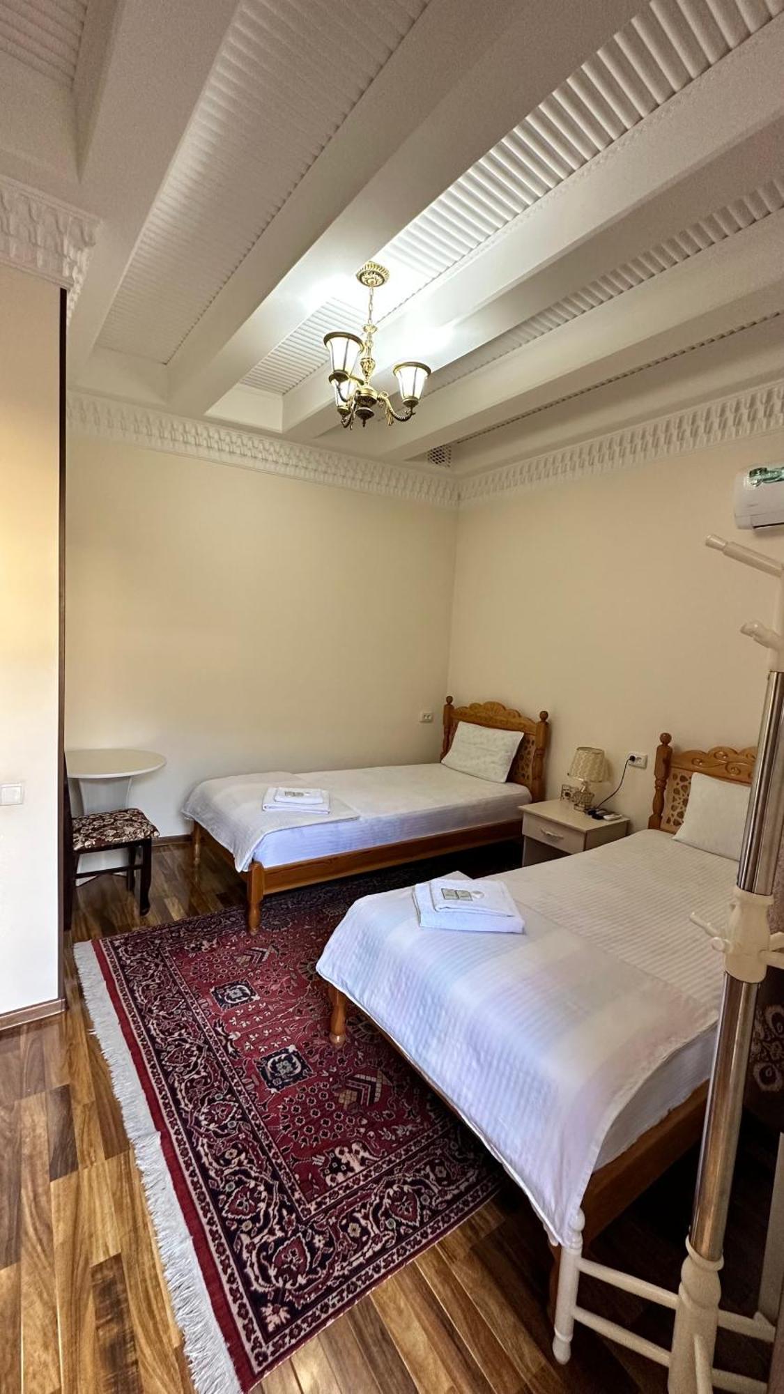 Hotel Mironshox Бухара Екстер'єр фото
